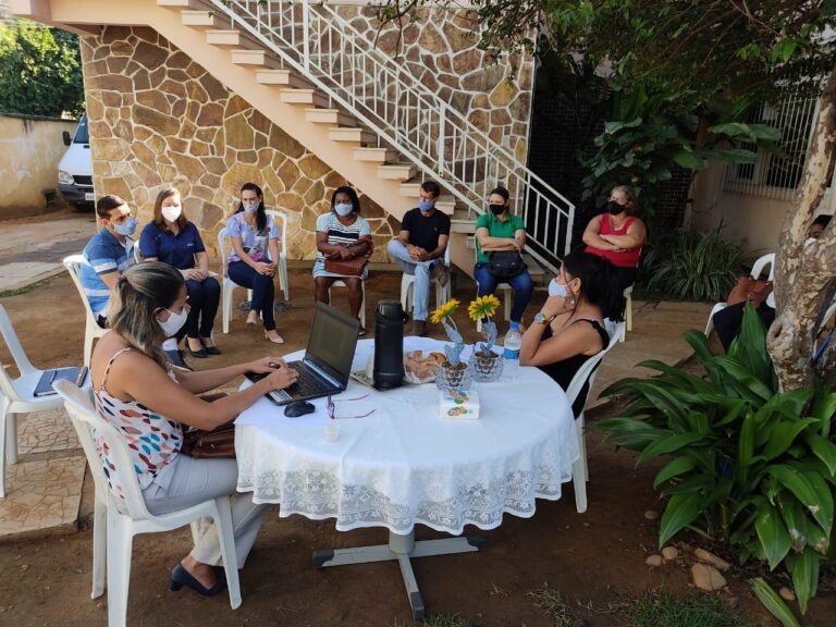 CONSELHO MUNICIPAL DE ALIMENTAÇÃO ESCOLAR TOMA POSSE