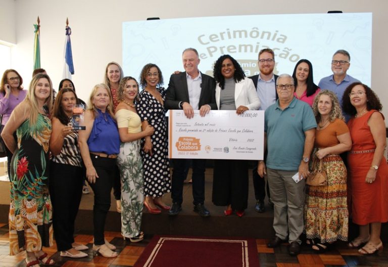 ESCOLAS MUNICIPAIS DE COLATINA RECEBEM O PRÊMIO ESCOLA QUE COLABORA